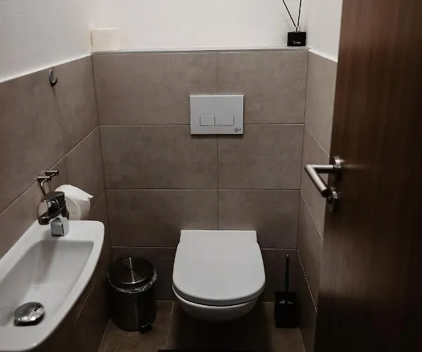 Ah Mlynska Basta Ii Free Parking Lägenhet